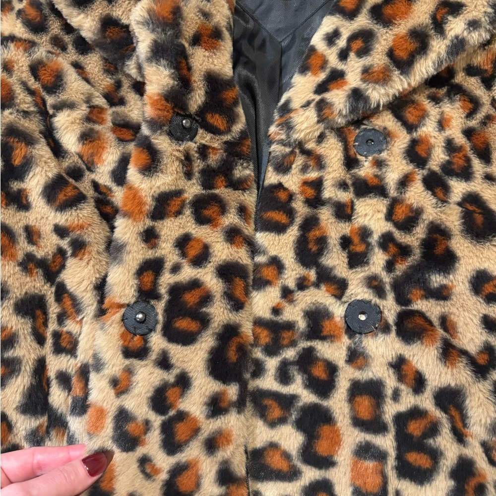 UGG Leopard Print Faux Fur Teddy Jacket - Tan, Black, Brown - Picture 5 of 7